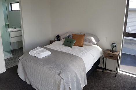 Photo of property in 1/176 Edgeware Road, Edgeware, Christchurch, 8013