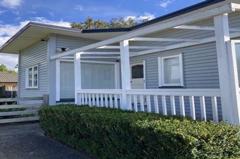 Photo of property in 4 Knox Road, Swanson, Auckland, 0612