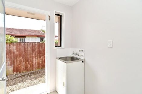 Photo of property in 1/126b Inwoods Close, Parklands, Christchurch, 8083