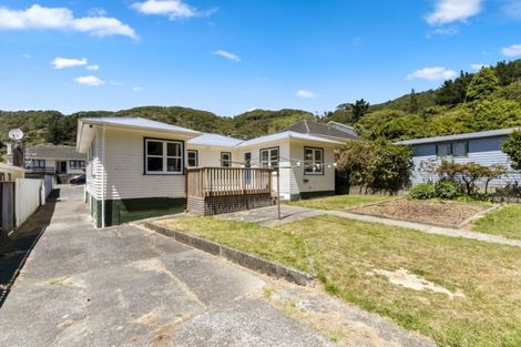 Photo of property in 68 Lees Grove, Wainuiomata, Lower Hutt, 5014