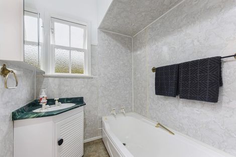 Photo of property in 13 Franklyn Street, Nelson South, Nelson, 7010