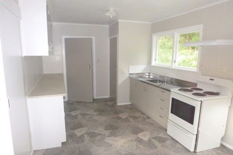 Photo of property in 91 Ruskin Road, Newlands, Wellington, 6037