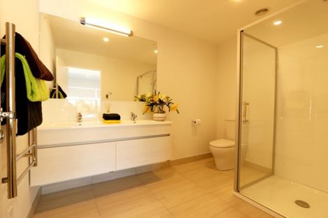 Photo of property in 5c Melia Place, Stanmore Bay, Whangaparaoa, 0932