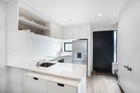 Photo of property in 28 Ivy Nola Way, Henderson, Auckland, 0612