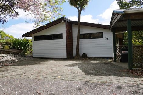 Photo of property in 1a Karaka Grove, Waikanae, 5036