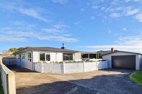Photo of property in 249 Queen Street, Pukekohe, 2120