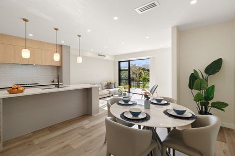 Photo of property in 128 Vintry Drive, Kumeu, 0810