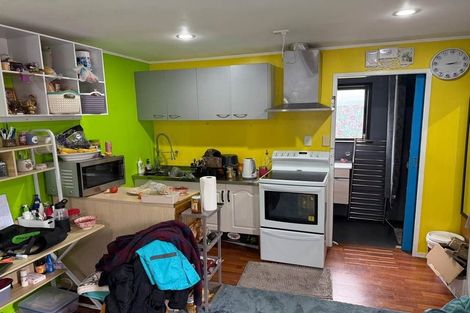 Photo of property in 214 Don Buck Road, Massey, Auckland, 0614