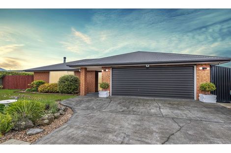 Photo of property in 2 Cobden Place, Woodend, 7610