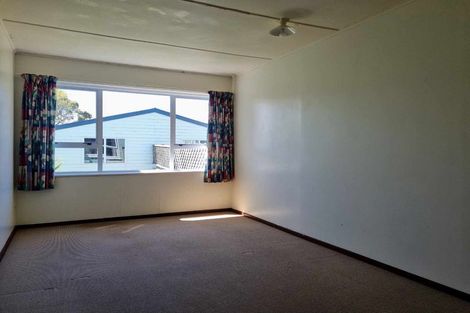 Photo of property in 2 Chard Street, Westown, New Plymouth, 4310