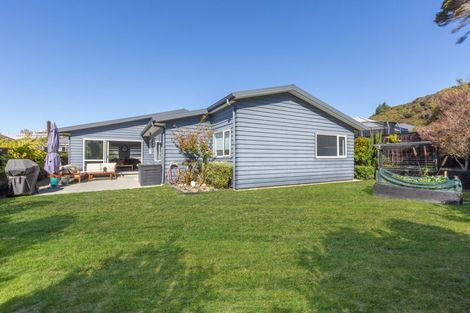 Photo of property in 6 Spritsail Place, Whitby, Porirua, 5024