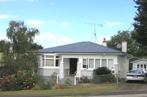 Photo of property in 11a Le Roy Terrace, Birkenhead, Auckland, 0626
