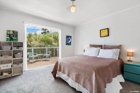 Photo of property in 92 Castor Bay Road, Castor Bay, Auckland, 0620