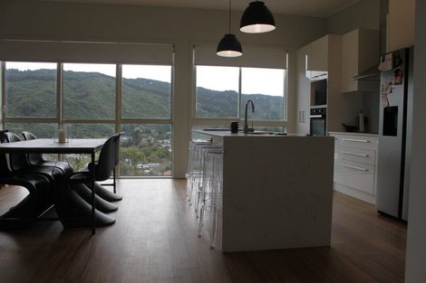 Photo of property in 38b Emerald Hill Drive, Birchville, Upper Hutt, 5018