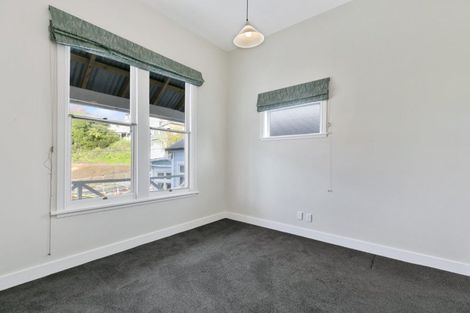 Photo of property in 32 Rolleston Street, Mount Cook, Wellington, 6021