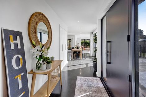 Photo of property in 12a Kauri Street, Merrilands, New Plymouth, 4312