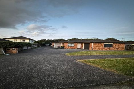 Photo of property in 22 Carrick Glen Avenue, Flat Bush, Auckland, 2019