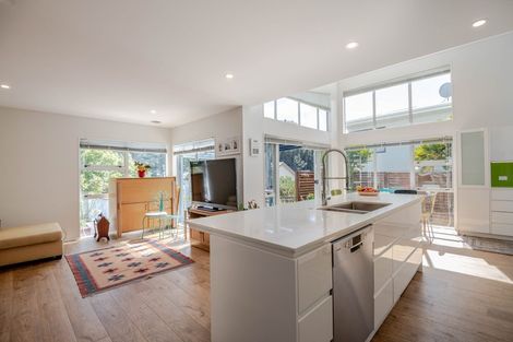 Photo of property in 7 Winsley Terrace, Churton Park, Wellington, 6037