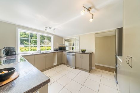 Photo of property in 25 Elmslie Road, Pinehaven, Upper Hutt, 5371