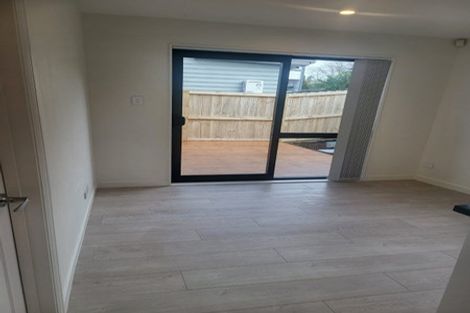 Photo of property in 126b Sycamore Drive, Sunnynook, Auckland, 0620