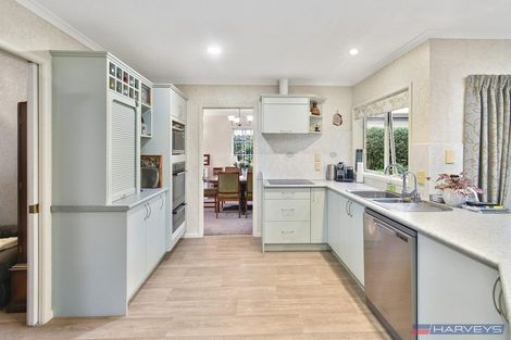Photo of property in 4b Stewart Gibson Place, Manurewa, Auckland, 2105