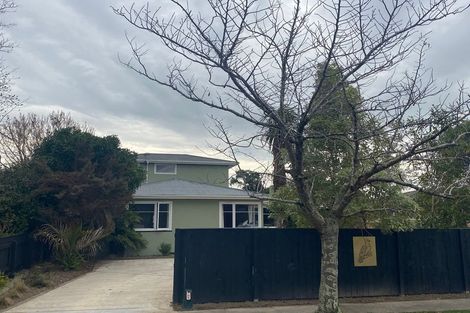 Photo of property in 6a Surrey Crescent, Hokowhitu, Palmerston North, 4410