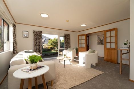 Photo of property in 8 Maywood Grove, Churton Park, Wellington, 6037