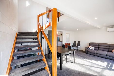 Photo of property in 2/341 College Street, West End, Palmerston North, 4410