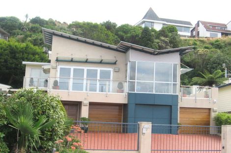 Photo of property in 9 Mataroa Avenue, Northland, Wellington, 6012