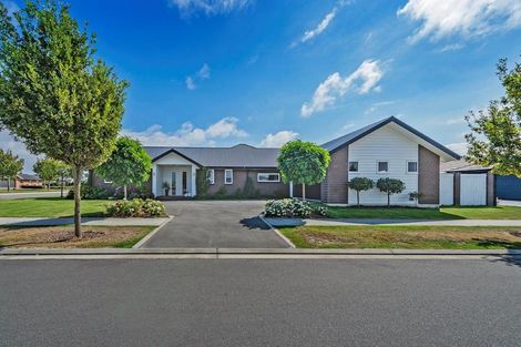 Photo of property in 2 Highworth Crescent, Rolleston, 7615