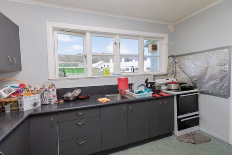 Photo of property in 4/87 Cambridge Terrace, Waterloo, Lower Hutt, 5011