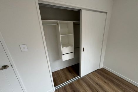 Photo of property in 19 Windy Ridge Road, Glenfield, Auckland, 0629