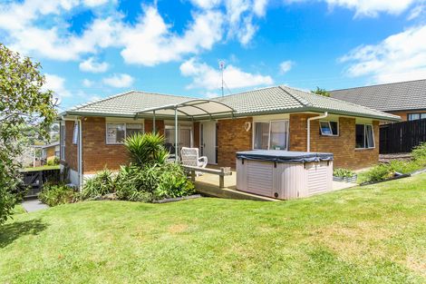 Photo of property in 62 Garton Drive, Massey, Auckland, 0614