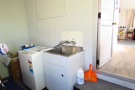 Photo of property in 136 Romilly Street, Westport, 7825