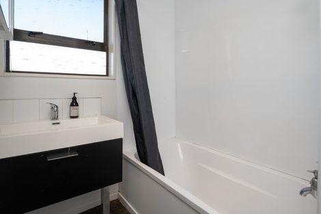 Photo of property in 60a Mclauchlan Street, Springlands, Blenheim, 7201