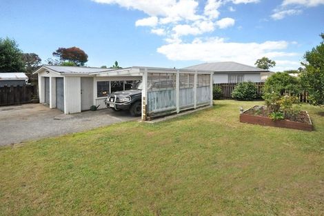 Photo of property in 22 Sunvue Road, Glen Eden, Auckland, 0602