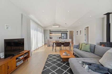 Photo of property in 11a Double Cone Road, Jacks Point, Queenstown, 9371