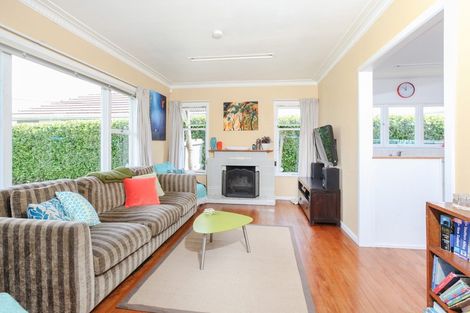 Photo of property in 733 Te Atatu Road, Te Atatu Peninsula, Auckland, 0610