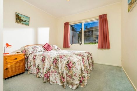 Photo of property in 11 William Souter Street, Forrest Hill, Auckland, 0620