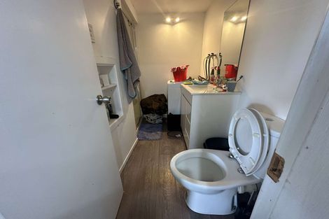 Photo of property in 122 Wallace Street, Mount Cook, Wellington, 6021