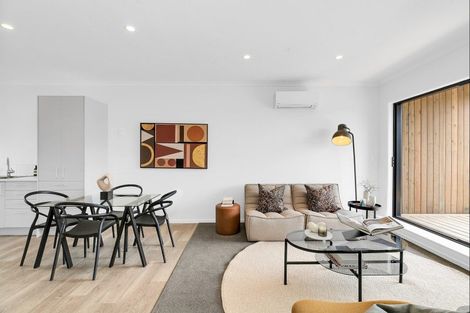 Photo of property in 3/500 Te Atatu Road, Te Atatu Peninsula, Auckland, 0610