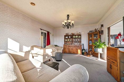 Photo of property in 11 Miranda Street, Stratford, 4332