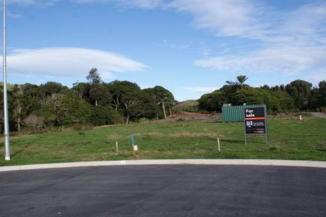 Photo of property in 9 Pihoihoi Close, Waikanae, 5036
