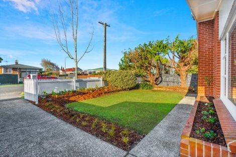 Photo of property in 42 Storey Avenue, Forest Lake, Hamilton, 3200
