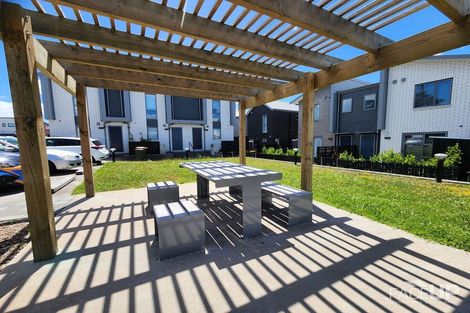 Photo of property in 1 Ko Tohu Place, Hobsonville, Auckland, 0616