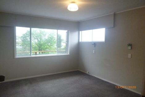 Photo of property in 1b/2 Divich Avenue, Te Atatu South, Auckland, 0610