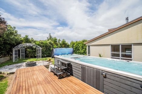 Photo of property in 17 Jenny Lane, Waiuku, 2123