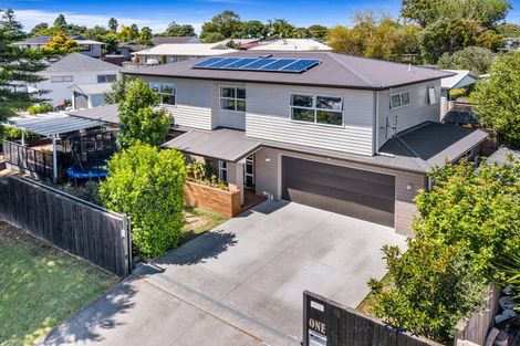 Photo of property in 1 Rapaki Place, Te Atatu Peninsula, Auckland, 0610