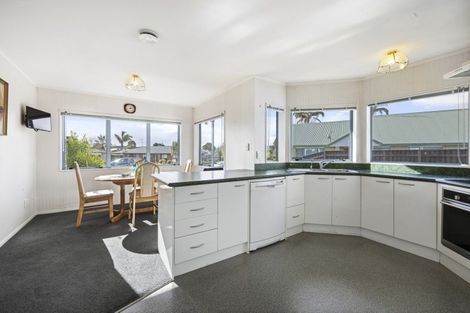 Photo of property in 64 O'connor Drive, Pukekohe, 2120