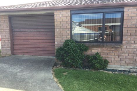 Photo of property in 52 Arawhata Road, Paraparaumu, 5032